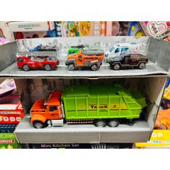 Xe ô tô đồ chơi chạy bằng đà 551-2 gồm 1 xe tải to và 6 xe nhỏ