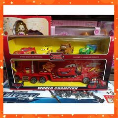 Set Xe Đồ Chơi Mc Queen Racing Zone