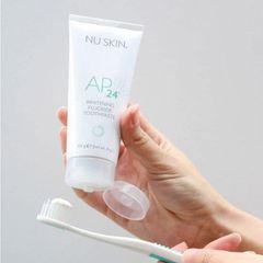 Kem Đánh Răng Ap24 Whitening Fluoride Toothpaste 110G - Sản phẩm làm trắng răng hiệu quả từ Mỹ, bảo vệ men răng và hơi thở tươi mát