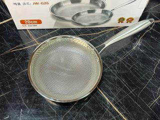 Chảo Inox Jiwon 5 Lớp Vân Tổ Ong Chống Dính - Đẳng Cấp Bếp Nấu An Toàn, Siêu Bền, Phù Hợp Mọi Loại Bếp