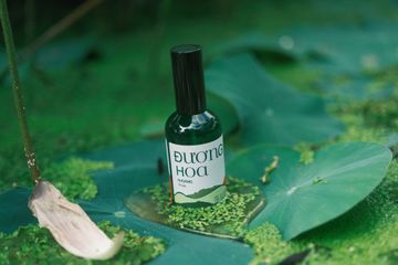 Đương Quy Hoa D'Vi Nature - Hỗ Trợ Làm Sáng Da, Giảm Nám, Tàn Nhang, Tái Tạo Làn Da Khỏe Mạnh, Dưỡng Ẩm Tự Nhiên