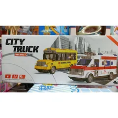 Hộp đồ chơi Xe ô tô cứu thương điều khiển từ xa chạy 4 chiều, có đèn phát sáng HT241 (tặng kèm pin)