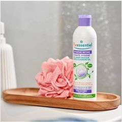 Dung dịch vệ sinh phụ nữ Puressentiel Hygiene Intime - Hữu cơ, chiết xuất 3 loại hoa, bảo vệ và làm dịu vùng kín an toàn, hiệu quả.