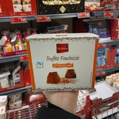 Socola Tươi Truffes Favorina Pháp - Hộp Quà Độc Đáo Gồm 4 Vị Như Nguyên Bản, Hạt Phỉ, Vỏ Cam, Caramel - Món Quà Ngọt Ngào Cuối Năm