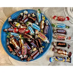 Chai Kẹo Celebrations Pháp - Sản Phẩm Hàng Không Đặc Biệt Chứa Nhiều Hương Vị Ngọt Ngào - Quà Biếu Sang Trọng Dịp Tết
