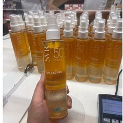 Xịt Chống Nắng SVR EAU Solaire Sun Secure 200ml - Dạng Dầu Nước, Bảo Vệ Da Với 3 Lớp Lọc, Không Cay Mắt, Phù Hợp Mặt Và Body