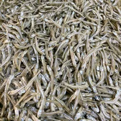 Cá Cơm Chiên Tỏi Giòn Nhà Mid 200gr - Đặc Sản Hương Vị Biển Việt Nam, Ăn Kèm Cơm Hoặc Món Nhắm Thơm Ngon