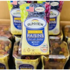 Nho Khô Sunview Mix 3 Màu - Hạt Vị Thập Cẩm Đậm Đà, Ngon Miệng, Gói 425g - Snack Lành Mạnh Cho Sức Khỏe