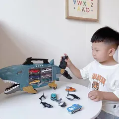 Xe ô tô đồ chơi Cá Mập YISU TOYS - Chứa 8 loại cá, 2 xe - Hiệu ứng âm thanh, nhạc - thegioidochoi1104