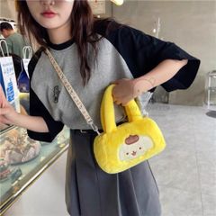 Túi Đeo Chéo Hoạt Hình Gấu Dâu, Kuromi, Hello Kitty, Capybara Lông Mềm - Giỏ Xách Dễ Thương Hình Chữ Nhật 20-25cm
