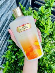 Sữa Dưỡng Thể Victoria’s Secret Amber Romance 250ml - Dưỡng ẩm và Làm sáng da với Hương thơm Quyến rũ, Sản phẩm Chăm sóc Da Cao cấp