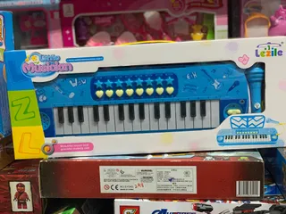 Đàn Piano Đồ Chơi Lezile 3206 Có Micro, Đèn Và Nhạc - Đồ Chơi Giáo Dục Phát Triển Âm Nhạc Cho Trẻ Em, Màu Sắc Ngẫu Nhiên