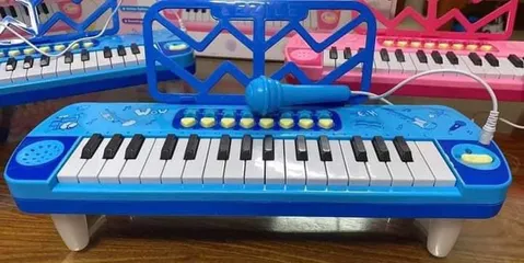 Đàn Piano Đồ Chơi Lezile 3206 Có Micro, Đèn Và Nhạc - Đồ Chơi Giáo Dục Phát Triển Âm Nhạc Cho Trẻ Em, Màu Sắc Ngẫu Nhiên