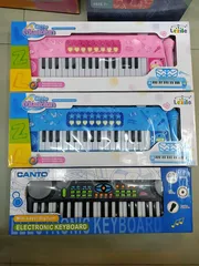 Đàn Piano Đồ Chơi Lezile 3206 Có Micro, Đèn Và Nhạc - Đồ Chơi Giáo Dục Phát Triển Âm Nhạc Cho Trẻ Em, Màu Sắc Ngẫu Nhiên