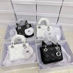 Túi chữ Đ mini size 14cm da trơn mềm fullbox hàng QC cao cấp