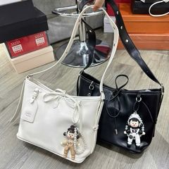 Túi Chio Shopping Kèm Móc Búp Bê Size 27 - Túi Xách Công Sở Thời Trang Cao Cấp, Chất Liệu Bền Đẹp, Dành Cho Mọi Phong Cách