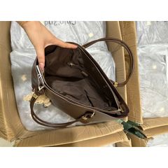 Túi Công Sở Chio Size 32 Dây Đôi Da Trơn Kèm Tag Gấu - Túi Xách Nữ Cao Cấp Sang Trọng, Thời Trang Dạo Phố