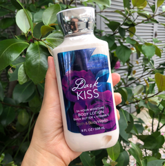 Dưỡng thể Bath & Body works dark kiss 236ml
