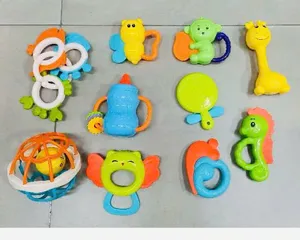 Bộ đồ chơi xúc xắc cho trẻ sơ sinh 566 - Thiết kế màu sắc sinh động, phát triển vận động và tư duy cho bé yêu.