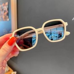 Kính mát trẻ em thời trang chống tia UV dành cho bé gái phong cách Hàn Quốc