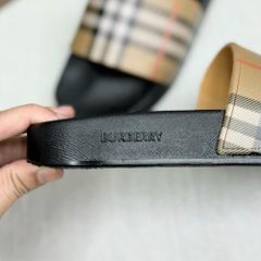 Dép Lê Nam Nữ Buberry OG Phong Cách Đường Phố Thời Thượng - Chất Liệu Cao Su Tự Nhiên, Siêu Nhẹ, Đủ Kích Cỡ 36-43