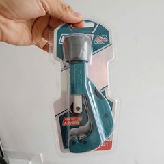 Dụng Cụ Cắt Ống Kim Loại Total THT53321 - Đường Kính 3-32mm, Chính Xác, Bền Bỉ, Dễ Sử Dụng cho Đồng và Nhôm