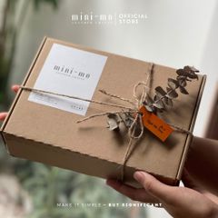 Sổ Tay Da Bò VEG TAN MINI-MO Midori A5 – Hoàn Thiện, Nhuộm Màu Thủ Công, Khắc Tên Miễn Phí