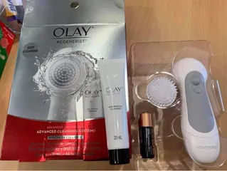 Set máy rửa mặt Olay Regenerist Cleansing
