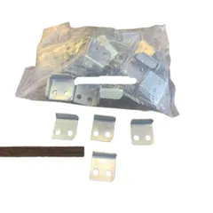 Ke Góc Chặn Khóa 2 Lỗ Chất Lượng Cao - Bịch 100 Cái Phù Hợp Xuất Khẩu, Đế Chân Đúc Nhựa Chắc Chắn