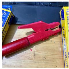 Kìm Hàn 600A LS Cán Gỗ - Dụng Cụ Chuyên Dụng Cho Máy Hàn, Bền Đẹp, Chịu Nhiệt Tốt, Tiện Lợi Kẹp Hàn Chính Hãng