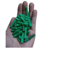 Tắc Kê Râu Nhựa Xanh Hưng Thịnh - 1 Bịt 1kg (Khoảng 1800 Cái) Dùng Mũi Khoan 6li - Sản Phẩm Chất Lượng Cao Cho Thợ Sửa Chữa