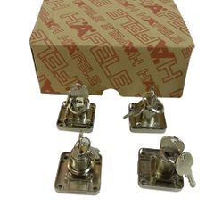 Khoá Tủ Vuông Hafele 22mm - Chất Liệu Hợp Kim Kẽm Mạ Nicken Với 2 Chìa Thau, Độ Bền Cao Cho Nội Thất Sophisticated