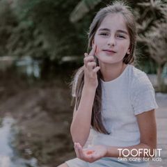Gel dưỡng da mặt hữu cơ Toofruit cho trẻ 5-14 tuổi - Chiết xuất việt quất và lựu 30ml, chăm sóc da nhạy cảm tự nhiên