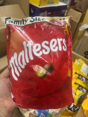 Maltesers Milk Chocolate Snack & Share Bag 273g