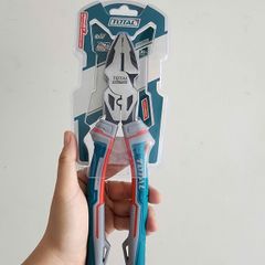 Kìm Điện Cao Cấp Total THT210906S 9.5 inch - Chuyên Dùng Cắt Dây, Giữ Chi Tiết, Chống Trượt, Bền Bỉ, Thép CR-V