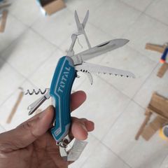 Dao Đa Năng Total THMFK0126 - 12 Công Năng Gọn Nhẹ, Dụng Cụ Cầm Tay Thích Hợp Cho Đi Phượt và Sửa Chữa
