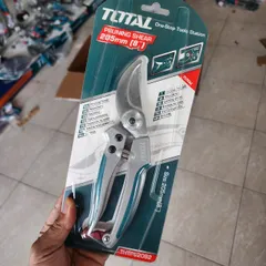 Kéo Cắt Tỉa Cây Kiểng 8 Inch Total THTP62082 - Lưỡi Thép Carbon Sắc Bén, Tay Cầm Nhựa TPR Êm Thoải Mái Thích Hợp Cho Làm Vườn
