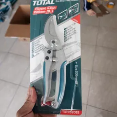 Kéo Cắt Tỉa Cây Kiểng 8 Inch Total THTP62082 - Lưỡi Thép Carbon Sắc Bén, Tay Cầm Nhựa TPR Êm Thoải Mái Thích Hợp Cho Làm Vườn