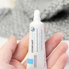 Son Dưỡng La Roche-Posay Cicaplast Lips 7.5ml - Phục Hồi Độ Ẩm và Bảo Vệ Môi, Chống Khô, Dịu Nhẹ, Dành Cho Tất Cả Mọi Người
