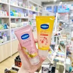Sữa Dưỡng Thể Vaseline Gluta-Hya 70ml - Dưỡng Da Sáng Mịn, Thẩm Thấu Nhanh, Không Nhờn Rít, Chăm Sóc Cơ Thể Từ Thái Lan