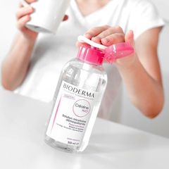 Nước Tẩy Trang Micellar Cho Da Thường Và Da Nhạy Cảm Bioderma Sensibio H2O 850ml (Nắp Nhún)