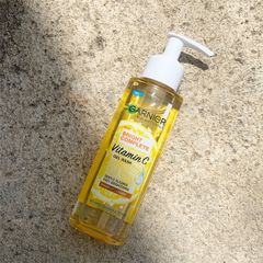 Gel Rửa Mặt Garnier Vitamin C Sạch Sâu Dịu Nhẹ Sáng Da 120ml 265299