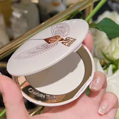 Phấn Phủ Charlotte Tilbury Airbrush Flawless Finish 01 - Trang Điểm Gương Mặt Rạng Rỡ, Che Khuyết Điểm Tự Nhiên, Phù Hợp Mọi Loại Da