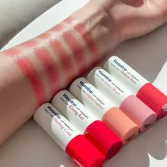 Son Dưỡng Môi Có Màu Vaseline Lip Therapy Colour Stick 4.2g - Màu 02 Blushing Coral, Dưỡng Ẩm, Lên Màu Tươi Tắn, Giải Pháp Lý Tưởng Cho Mọi Ton Da