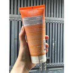 Kem Chống Nắng Toàn Thân Vichy Gel Sữa SPF 50 PA+++ 200ml - Dưỡng Ẩm, Không Gây Nhờn Rít, An Toàn Cho Mọi Loại Da
