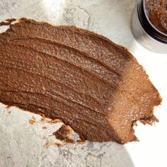 Tẩy Da Chết Toàn Thân Cocoon Coffee Body Polish Cà Phê Đắk Lắk 200ml - Giúp Làm Sạch Da Chết, Mịn Màng và Đều Màu Da
