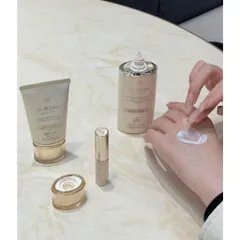 Kem Chống Nắng Toàn Thân Clé de Peau Beauté SPF50+ PA++++ - Bảo Vệ Da Chống Nắng Mặt Trời, Giữ Ẩm Mịn Màng và Đàn Hồi