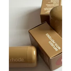 Má Hồng Kem Rhode Pocket Blush - Trang Điểm Dưỡng Ẩm Đa Năng Cho Má và Môi, Lựa Chọn Màu Đẹp - Giữ Màu Cả Ngày