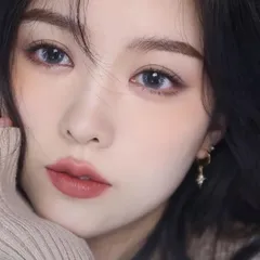 Son Kem Tom Ford Liquid Lip Luxe Matte 121 Lark - Màu Hồng Đất Dịu Dàng, Bám Màu Tốt, Chất Son Mịn Màng, Dưỡng Ẩm Hàng Đầu