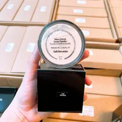 Phấn Phủ Bột Cố Định Trang Điểm 24H Bobbi Brown Luxe Radiance Loose Powder 10g - Mang Lại Vẻ Rạng Rỡ Tự Nhiên, Kiểm Soát Dầu 8H